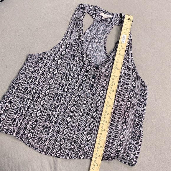 Forever 21 Tank Top Black Cream Aztec Print Stripe Button Front Boho Shirt Small - Picture 8 of 9